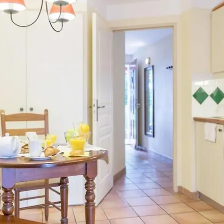 Dans Parc Pierre Et Vacances 4 Etoiles Cadre Luxuriant